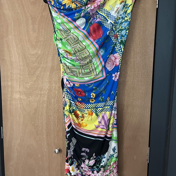 VERSACE Dress - Picture 7 of 14